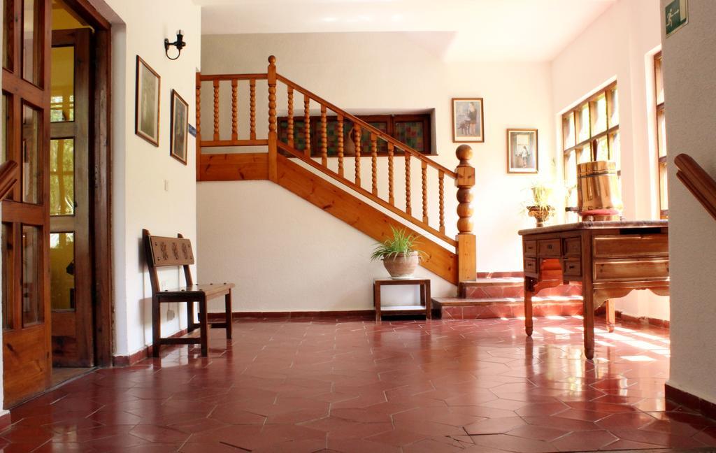 Hotel Termas De Lierganes Exterior photo